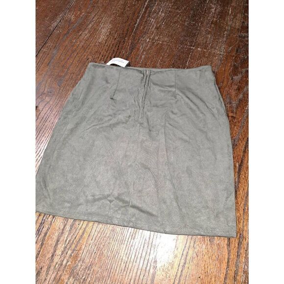 New Medium Windsor Olive Green Rear Zip Mini Skirt NWT - Picture 2 of 2